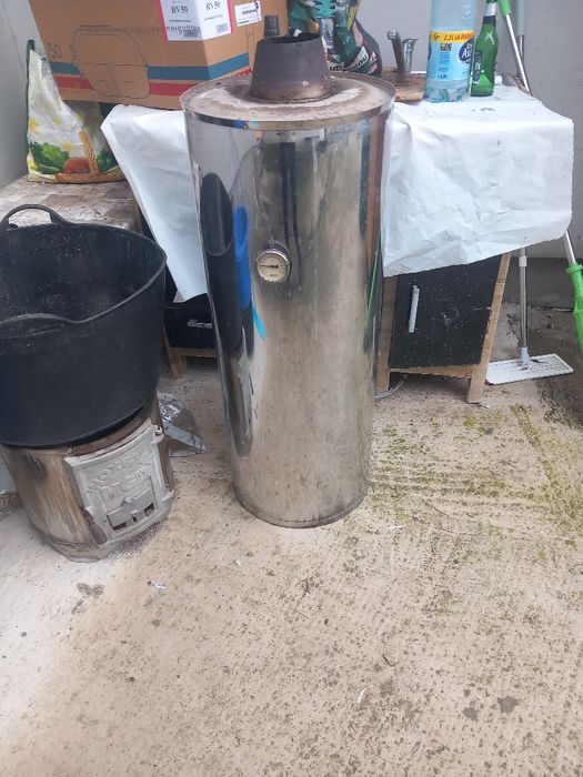 Boiler pe lemne apa calda