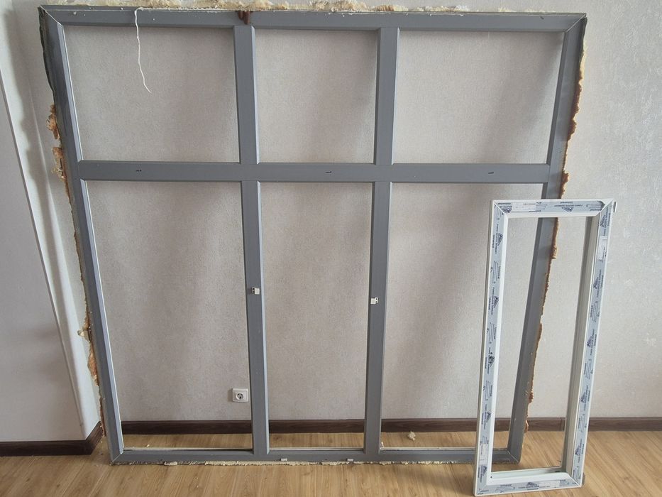 Продам оконную раму со стеклом