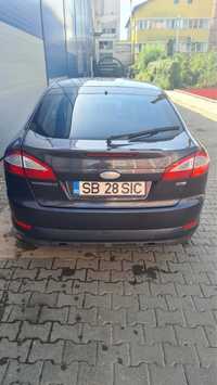 Masina Ford Mondeo