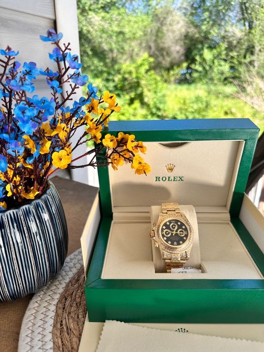 Золотые часы ювилирное изделие