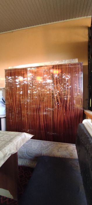 Shkaf yotoqxona uchun