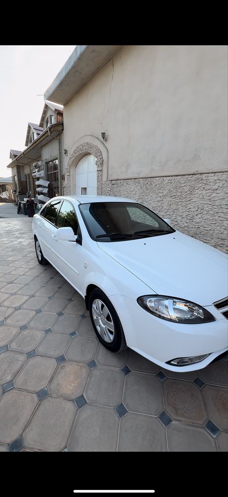 Жентра механика 2019йил заводской метан. Gentra Jentra Lacetti