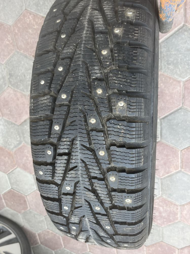 Зимняя шина с шипами Нокиан Tyres продается одна штука продается одна