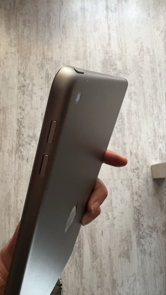 Apple Ipad 6th generation
