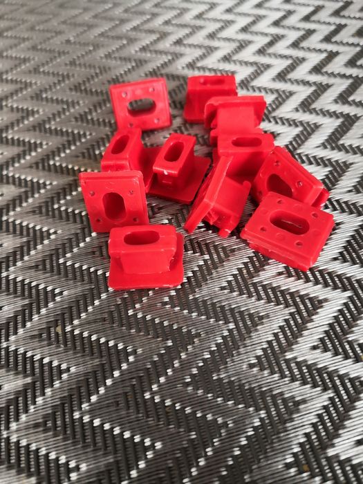 Clipsuri BMW fixare tapiserie  BMW E34,E36,E38,E39,E46,M3,M5,Z3,X5