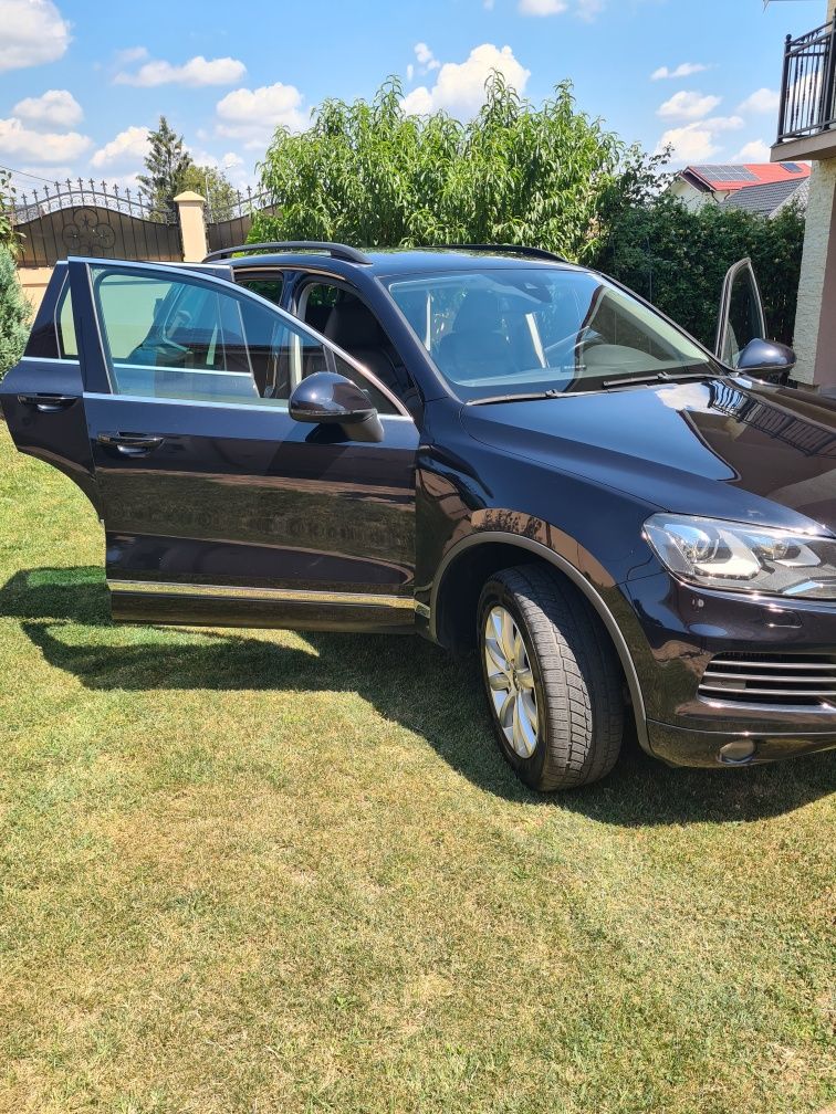 Vând Volkswagen Touareg