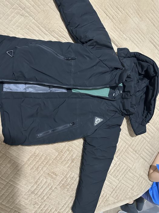 Продам зимнию детскую куртку