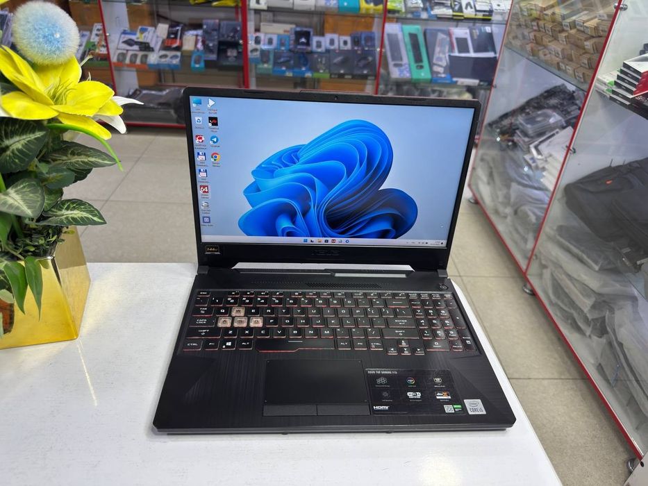 Asus TUF Gaming i5-10300H 24GB 512SSD GTX1650Ti