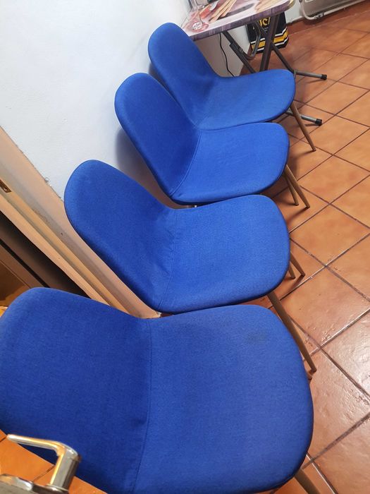 Set de scaune albastre