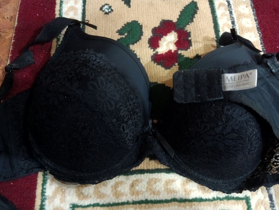 бюстгальтера 12 штук