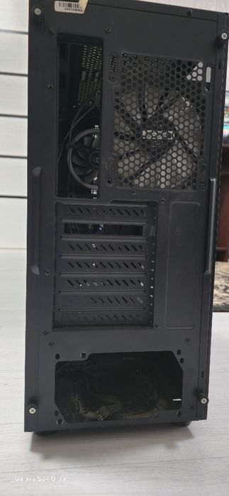 Продам Кейс для пк в отличном состоянии .