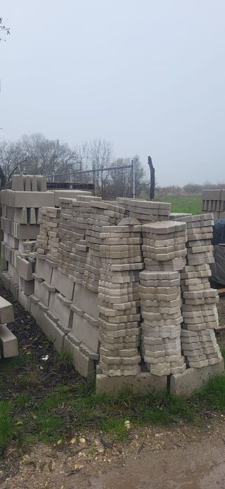 Lichidare. Pavele si borduri