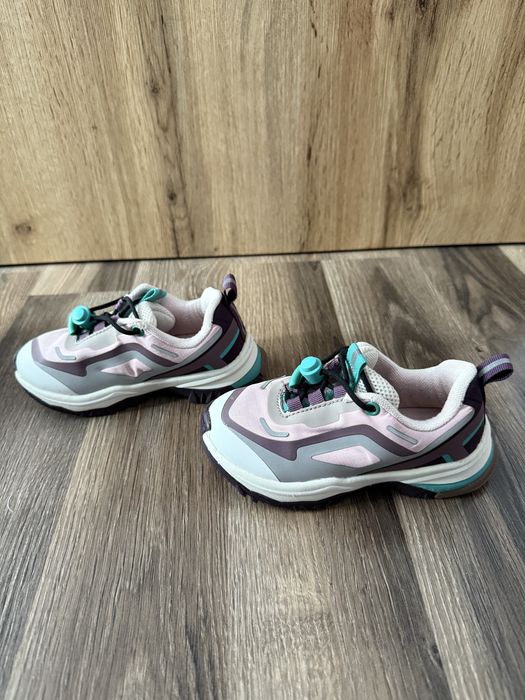 Adidasi fetita nr 24 zara