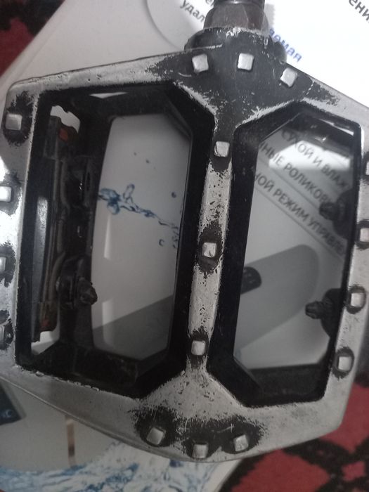 Педали для велосипеда