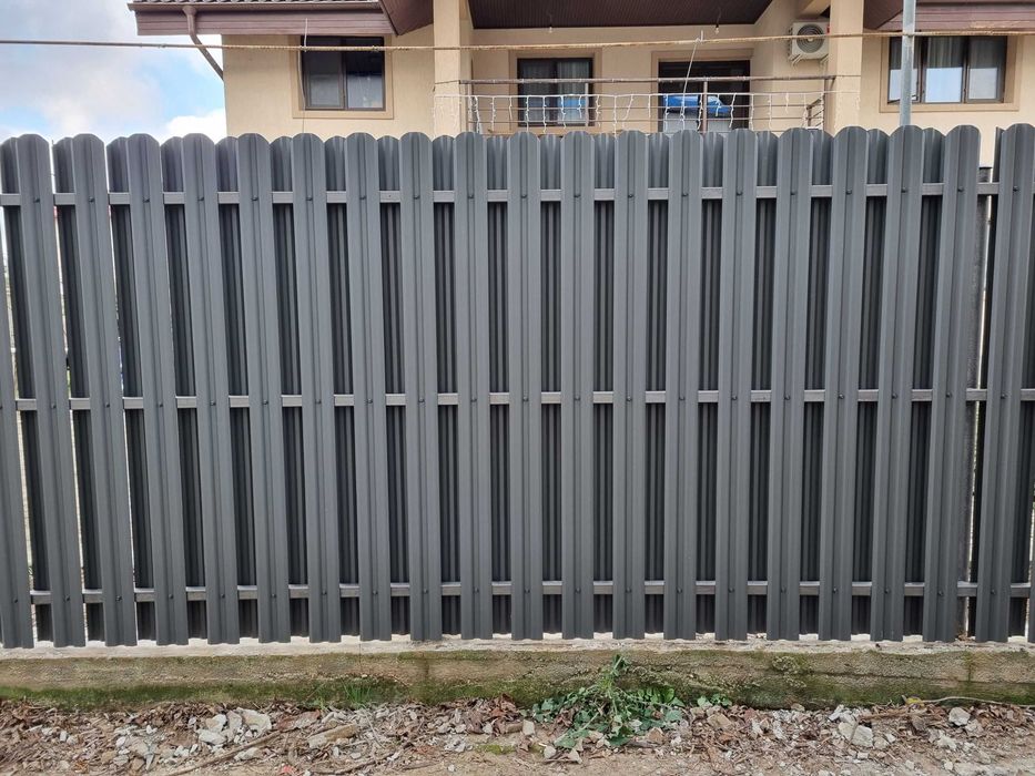 Garduri si porti stil jaluzea, sipca metalica, tabla cutata