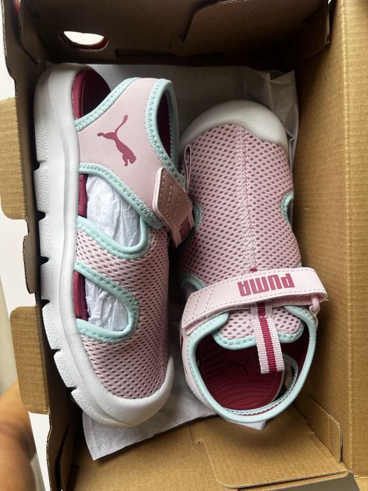 Sandale fetite noi Puma 32