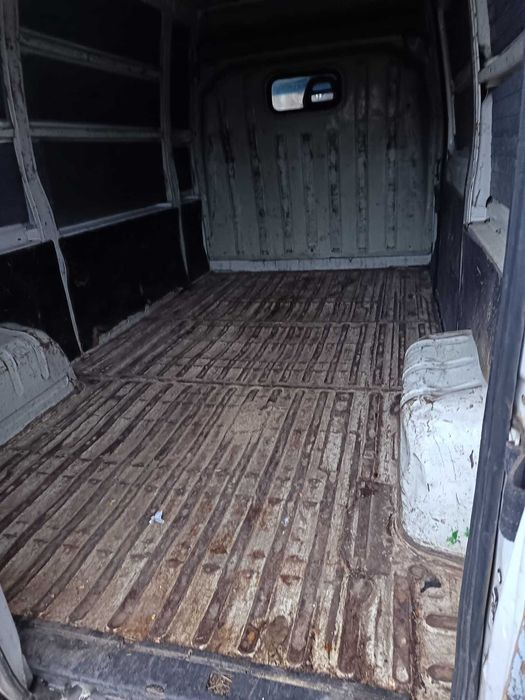 Vînd Peugeot Boxer