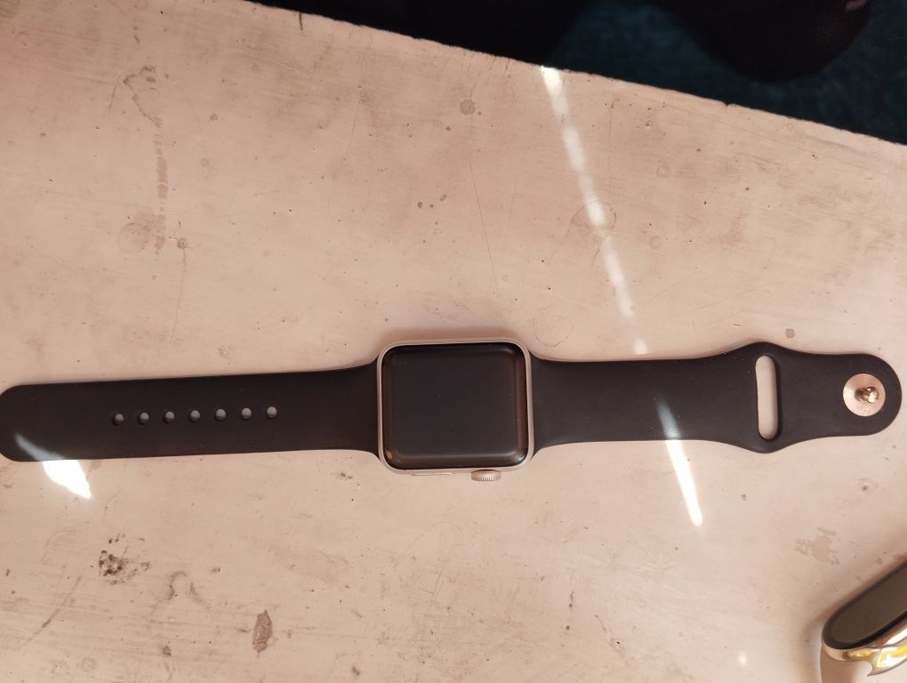 Продаю Apple watch 2 series оригинал