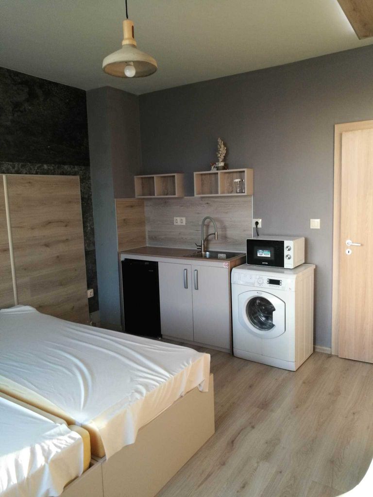 Дава се под наем Едностаен апартамент в София, Витоша - 35 кв.м за 375 € - Снимка #1
