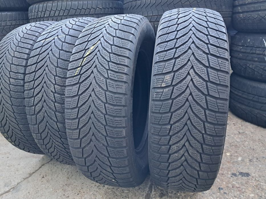 Anvelope second iarna 215 65 R16 Nexen