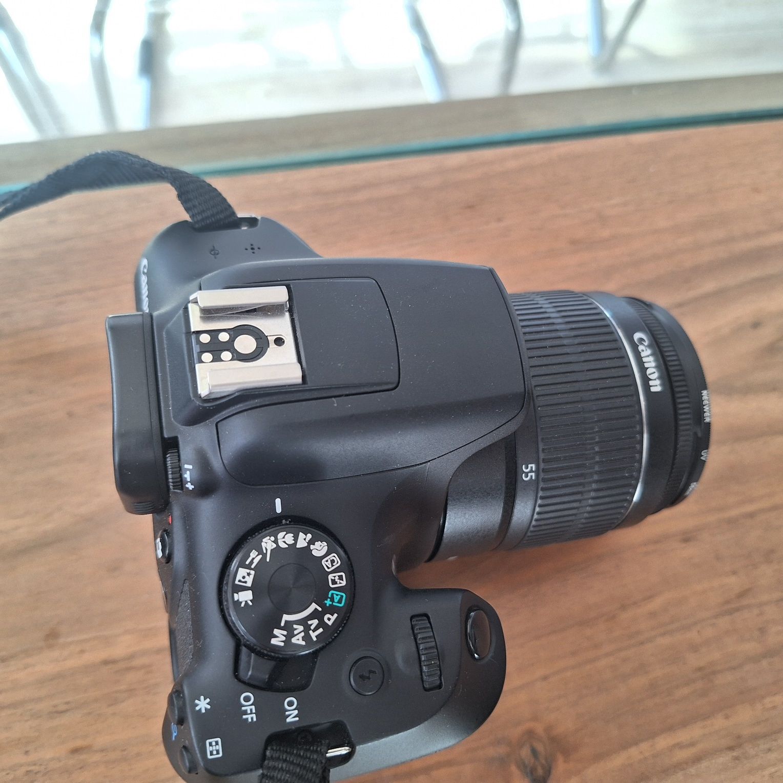 Камера Canon,EOS 1300D .Почти неизползвана.