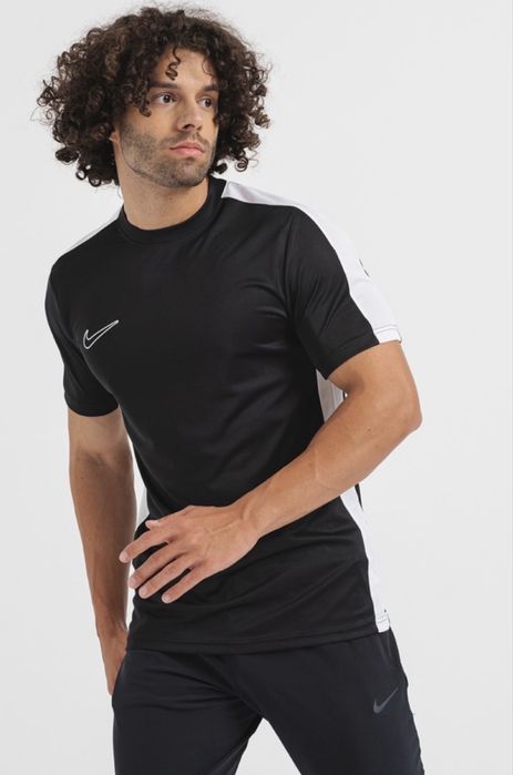 Нова мъжка тениска Nike