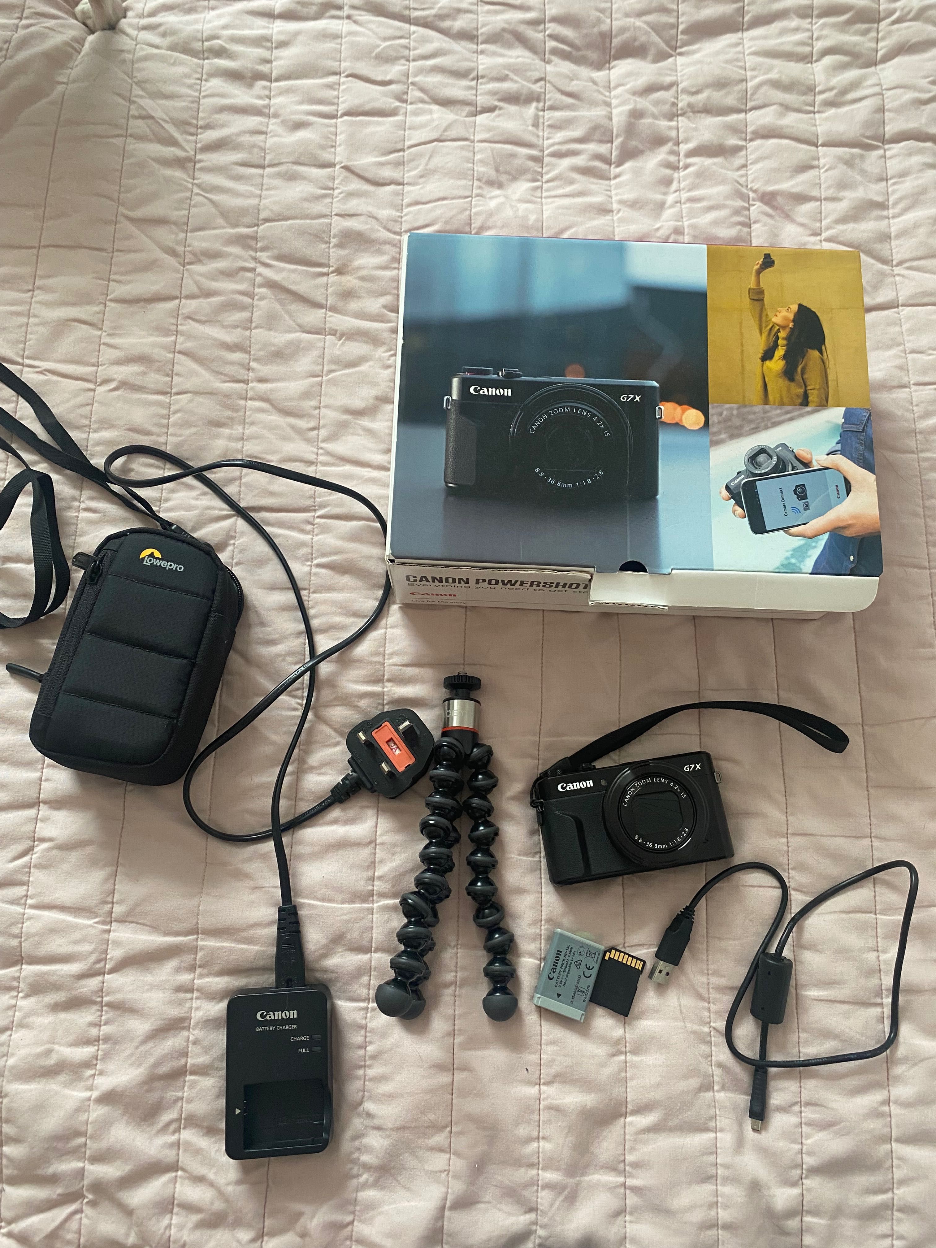 Canon Powershot G7 X Mark ii Vlogger kit