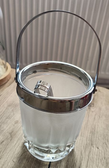 Frapiera vintage din sticla , pentru gheata + clește ,anii '70