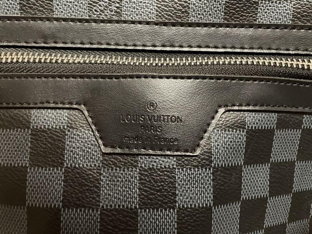 Ghiozdan Louis Vuitton