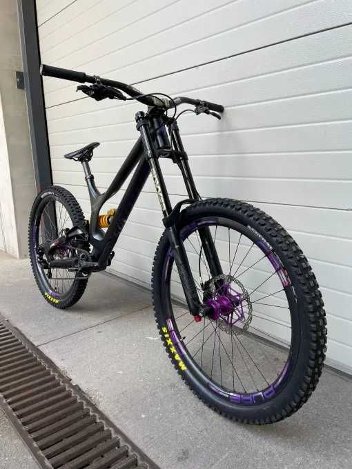 Bicicleta downhill Specialized Demo 8.1 Carbon 2017