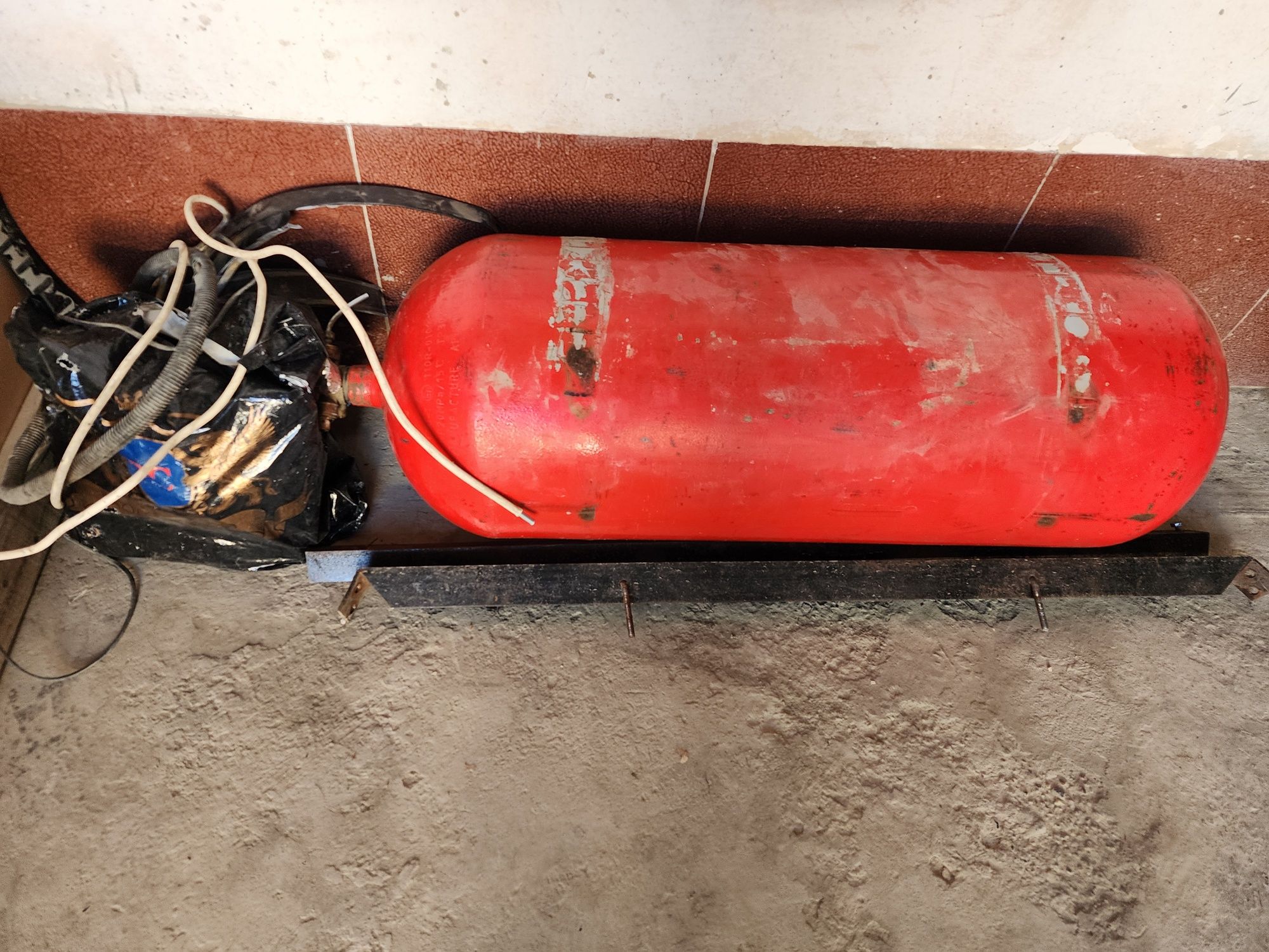 Metan gaz polni kampelik 4 yevro