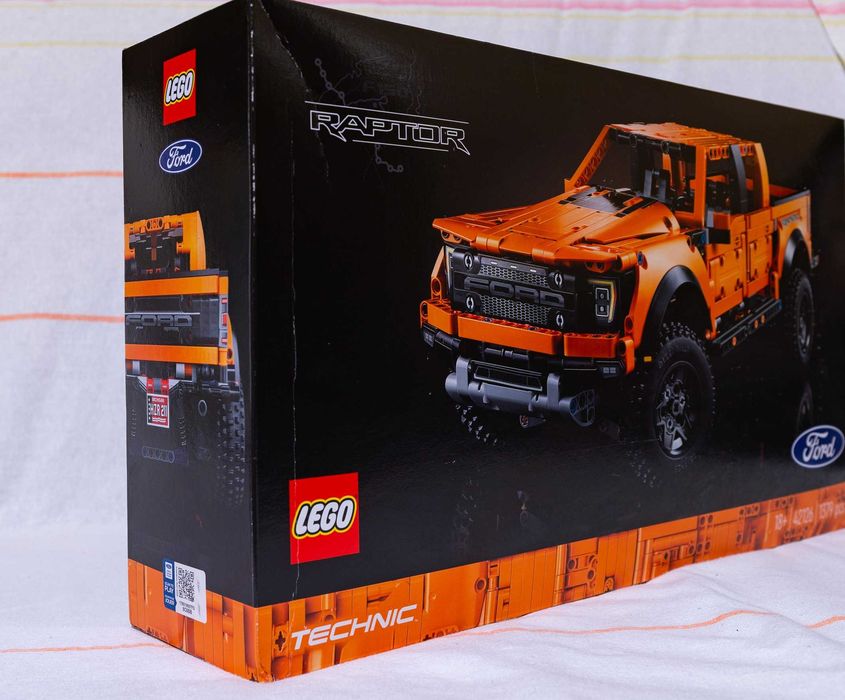 LEGO Technic 42126 - Ford F-150 Raptor [Sigilat]