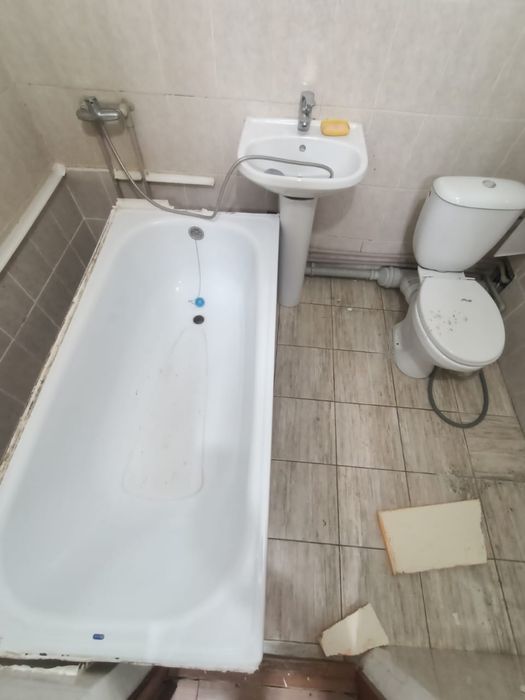 25000 за все ванна раковина  унитаз