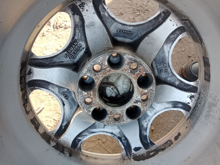 R15 Мерседес дискаси