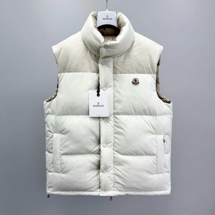 Geaca Moncler , calitate premium , pe comanda , noua , L
