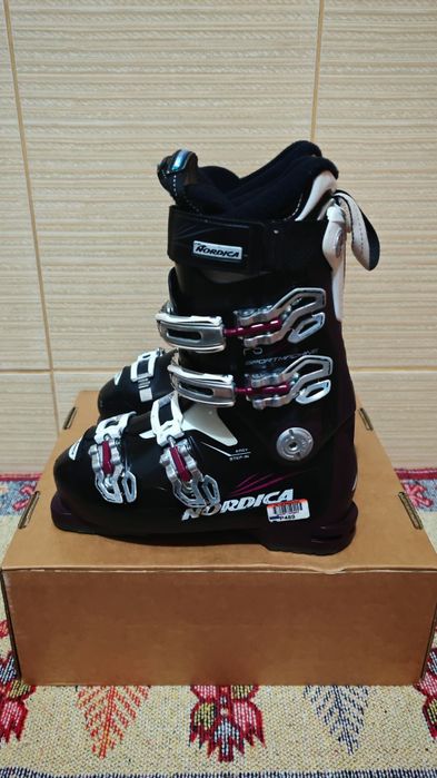 Clapari schi Nordica Sportmachine 75-nr 38-39