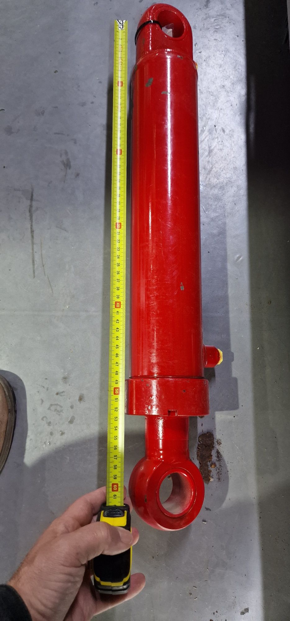 Cilindru hidraulic plug reversibil lungime 600 mm închis diametru tija