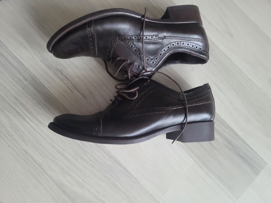 Pantofi de piele  naturala marime 39