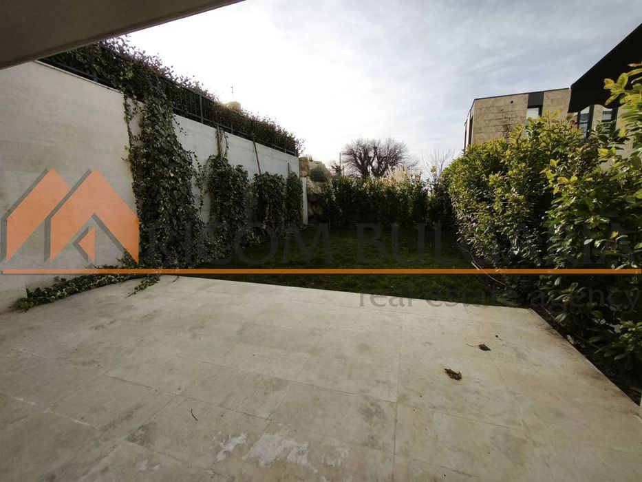 Продава се Четиристаен апартамент в Варна, м-т Траката - 210 кв.м за 1710 €/кв.м - Снимка #7