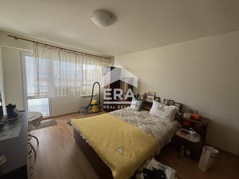 Продава се Двустаен апартамент в Варна, Младост 2 - 61 кв.м за 2107 €/кв.м - Снимка #11