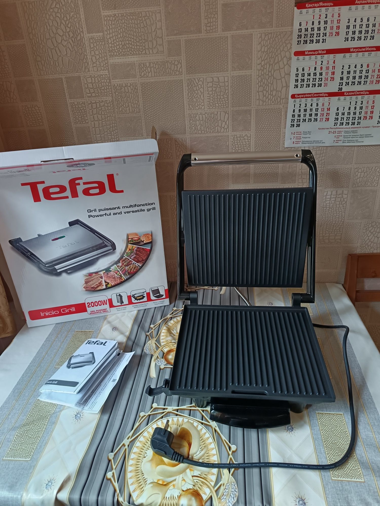 Электрогриль TEFAL.