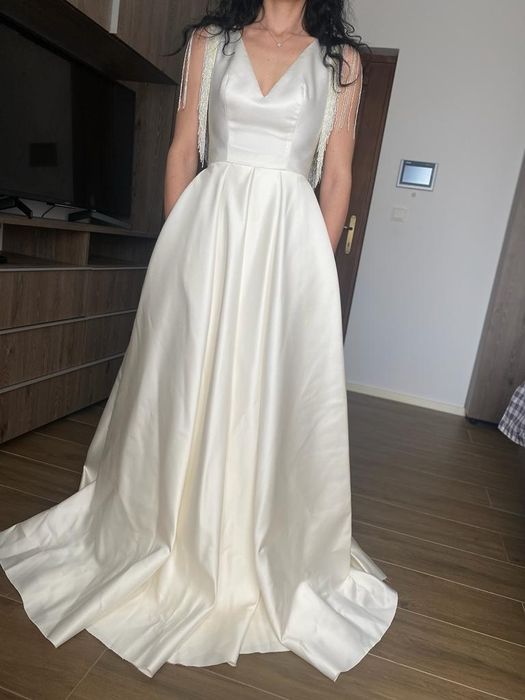 Rochie de mireasa noua