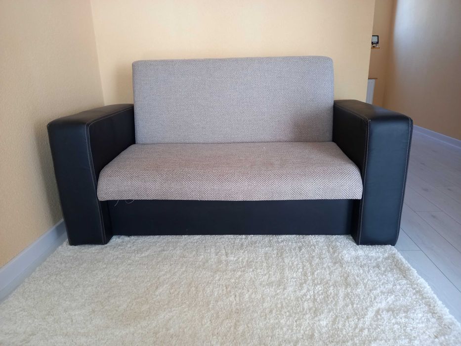 Canapea pentru living