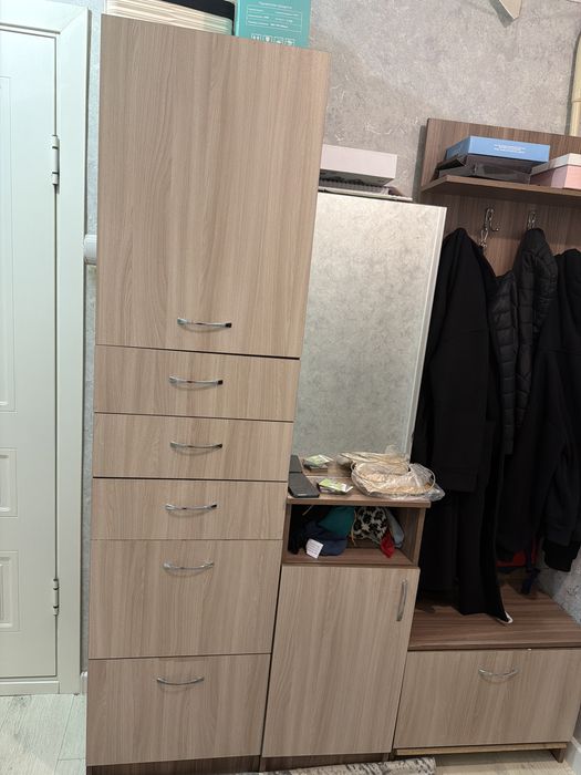 Шкафы для спальный и прохожий