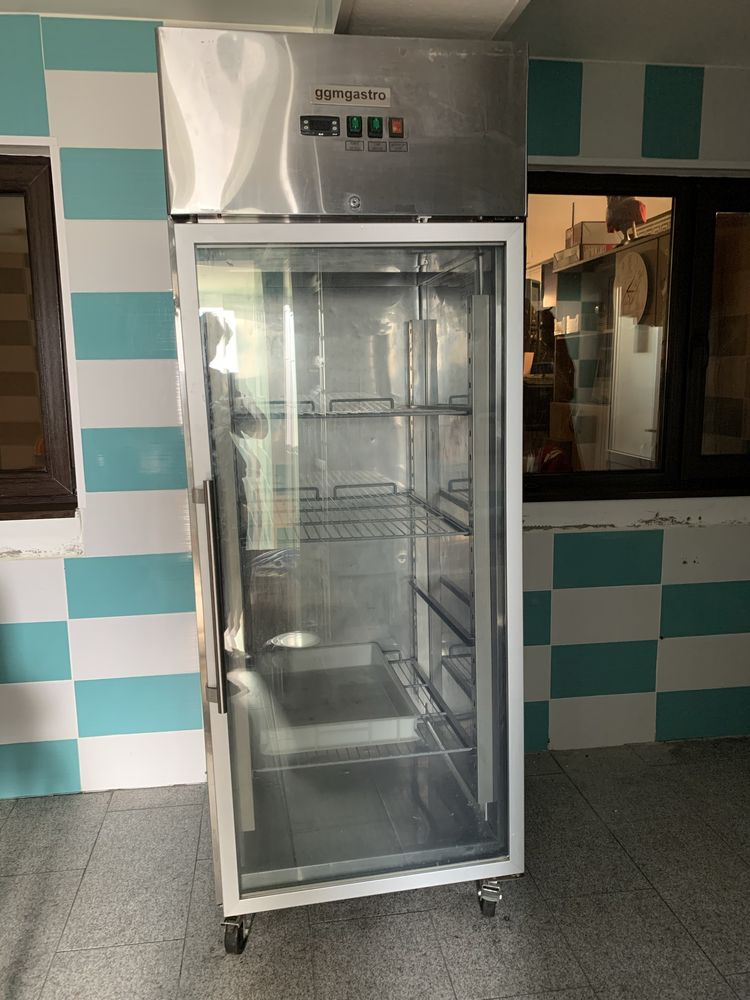 plită electrica alimentare la  380 în perfectă stare