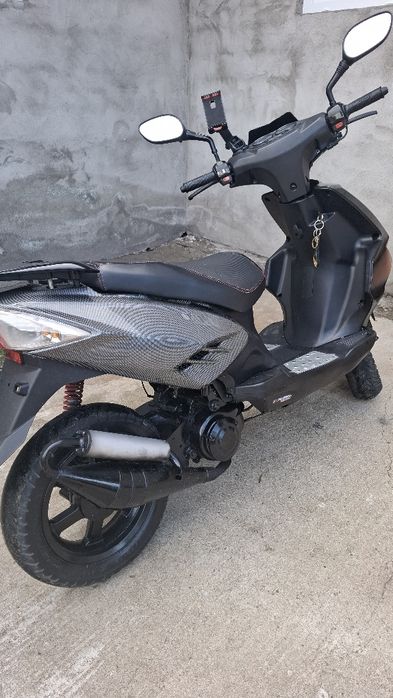Scuter explorer 80cc