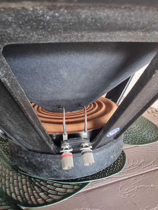 Difuzoare de bas 18 țoli eminence sigma pro