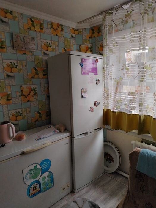 продам холодильник состояние средний