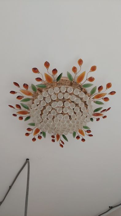 Продаю люстру дёшево