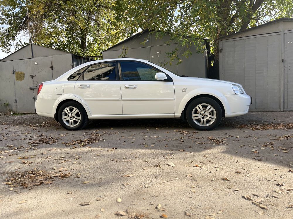 Lacetti 1,6 L 2013